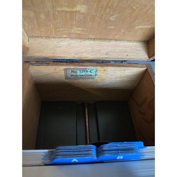 Globe Wernicke Oak Wood Dove Recipe File Holder Index Box 1940s No 7310-C READ - Picture 10 of 12